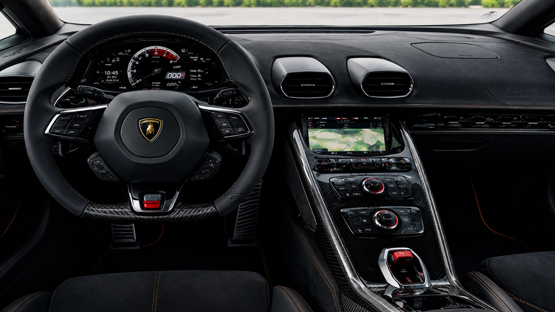 Lamborghini Huracán - interiér