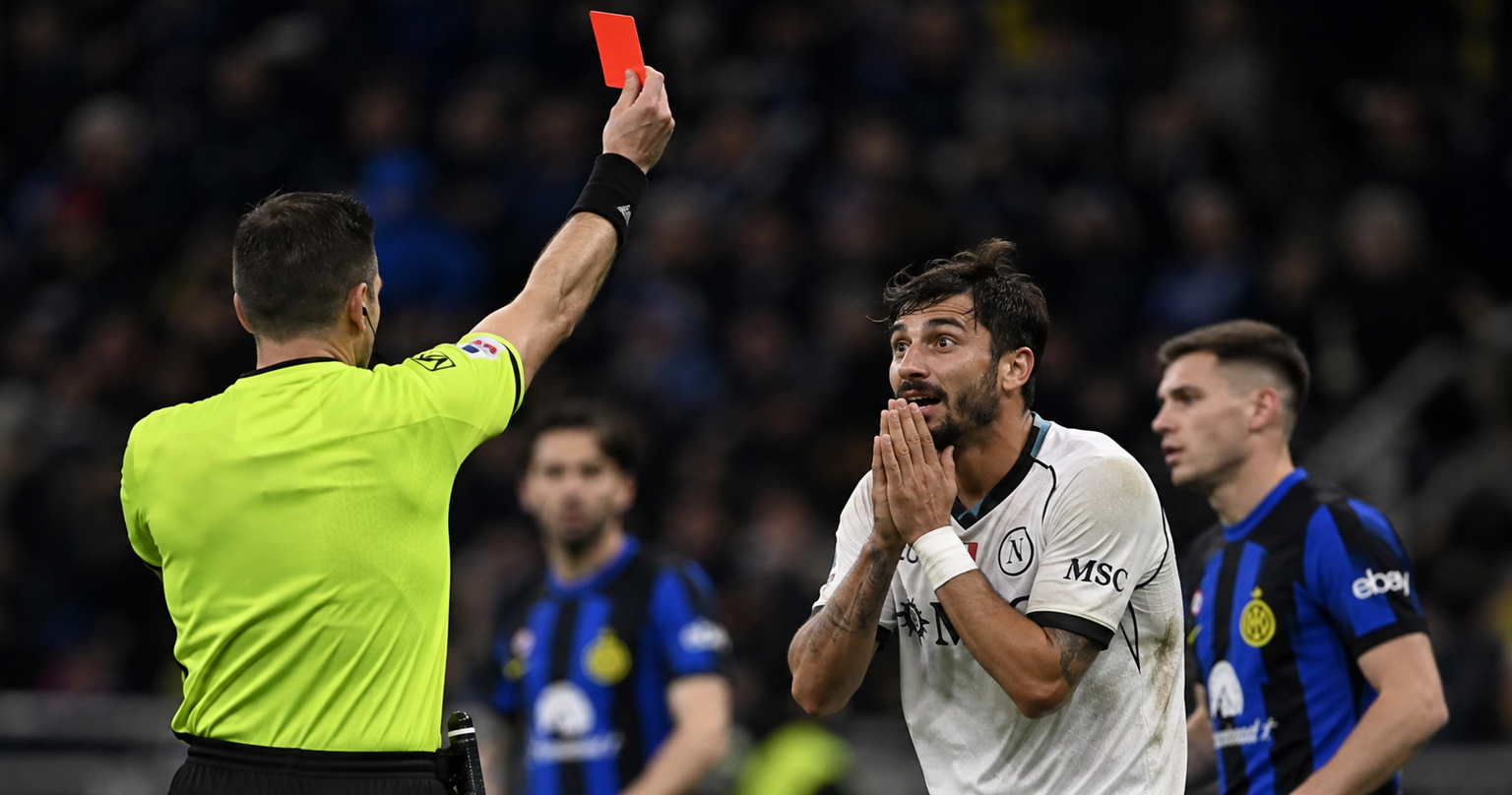 Najvtipnejšie futbalové momenty s červenou kartou